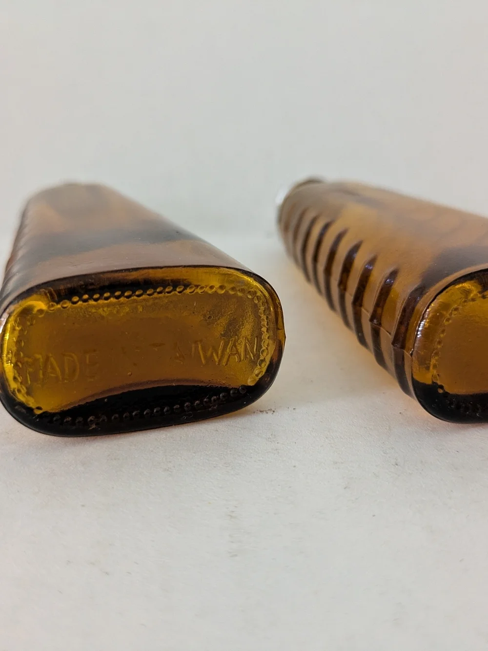 N/A pair amber